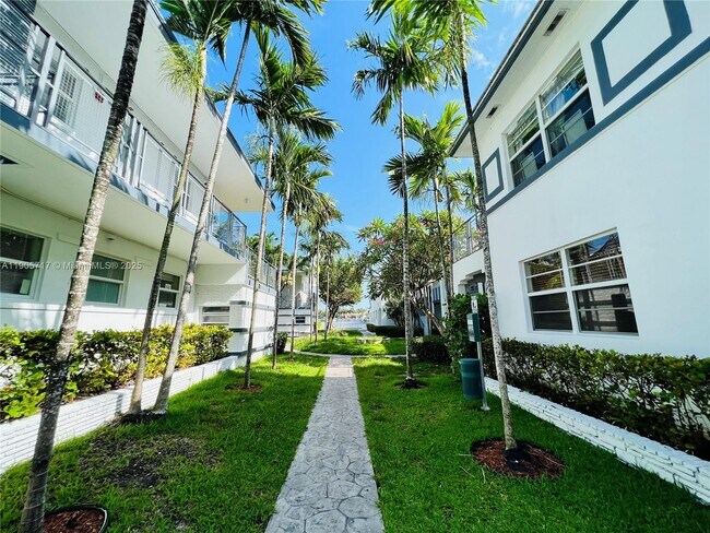 Photo - 946 Bay Dr Unit 5