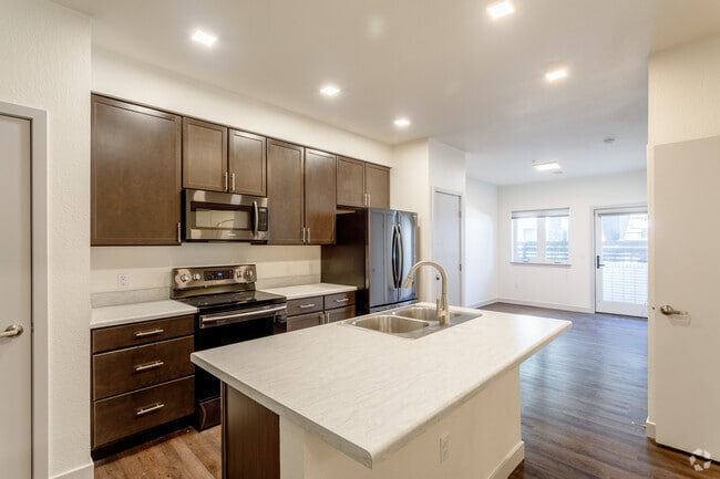 1BR, 1BA - B - The Ellipse