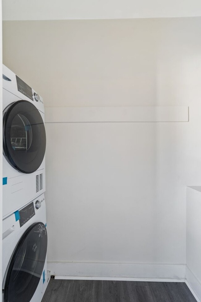 Photo - 111 Kaplan Ave Unidad 2