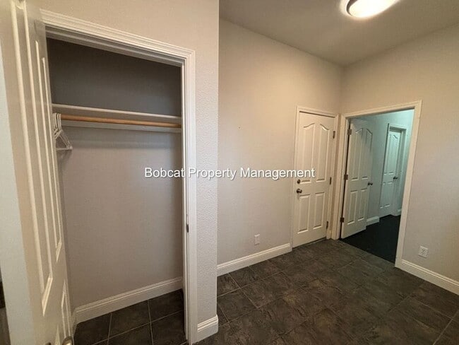 Photo - 1320 Thompson St