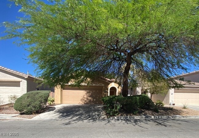 Building Photo - 10789 Muscari Way Rental
