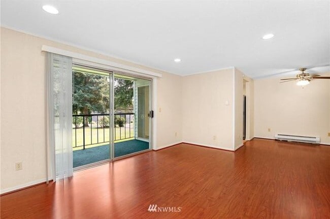 Photo - Location, Location, Location 3-bedroom Sammamish Bluffs Condo