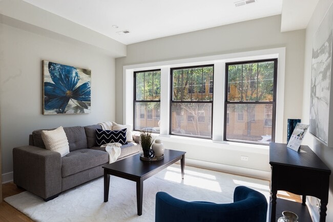 Photo - 2453 W Logan Blvd Unit 2457-3