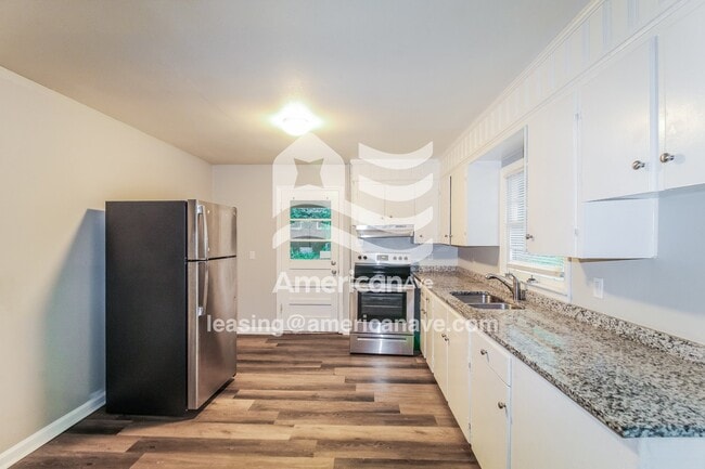 Photo - 215 Knodishall Dr