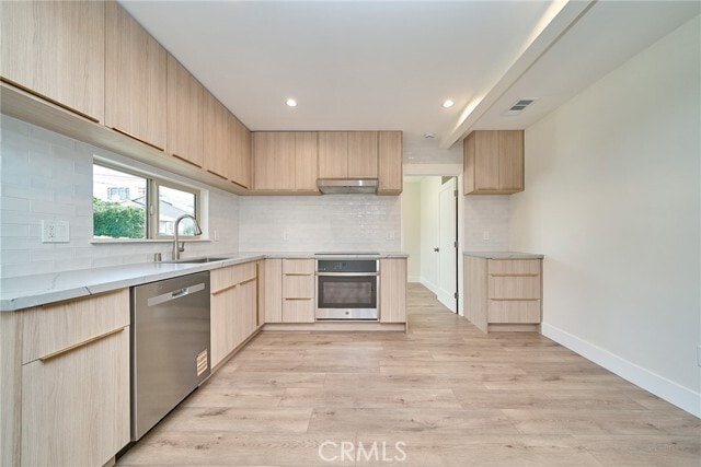 Photo - 2938 Mary St