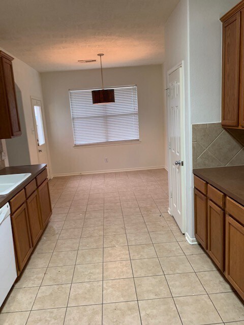 Photo - 7910 Eastpoint Blvd