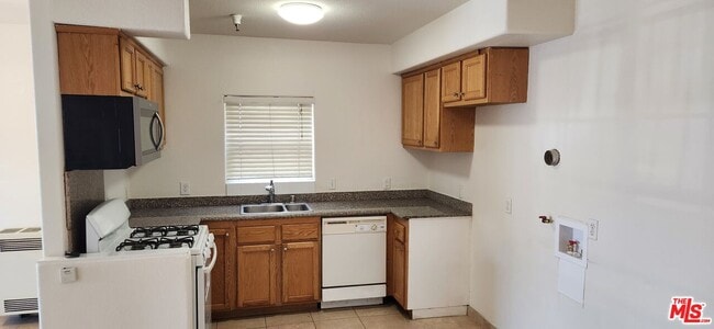 Photo - 1922 Crenshaw Blvd Unit 5