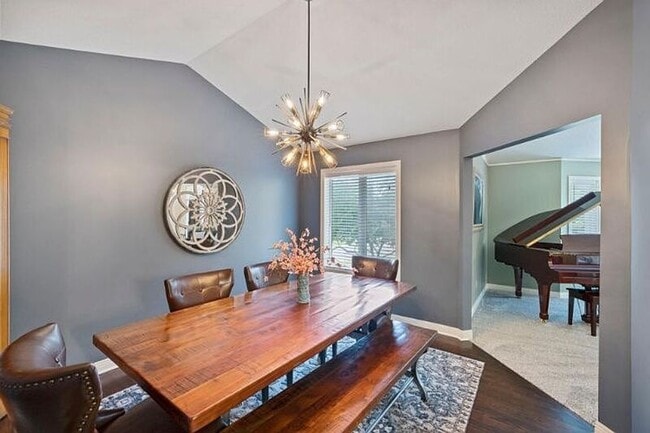 Photo - 1599 Coventry Ln
