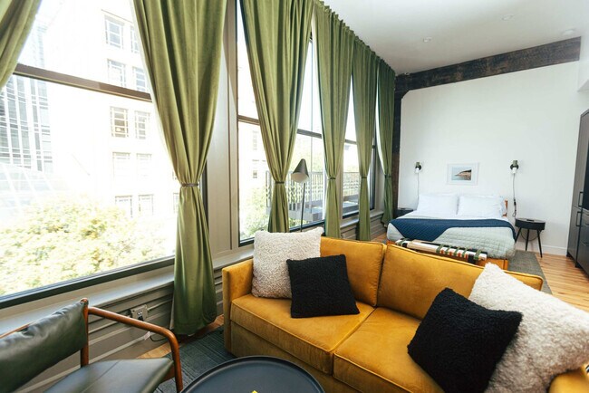 Building Photo - 1911 3rd Ave N Unit ID1352420P