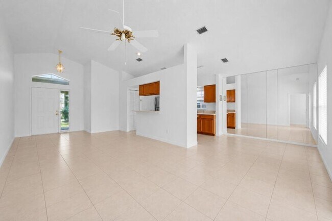 6397 Garrett St