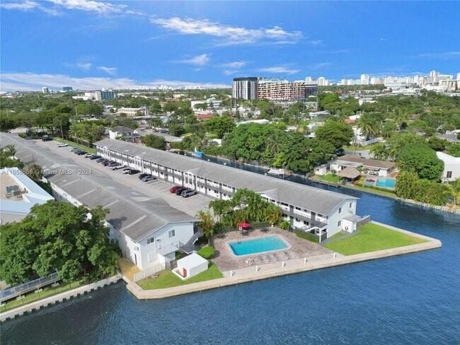 Building Photo - 1816 E Oakland Park Blvd Unit 64