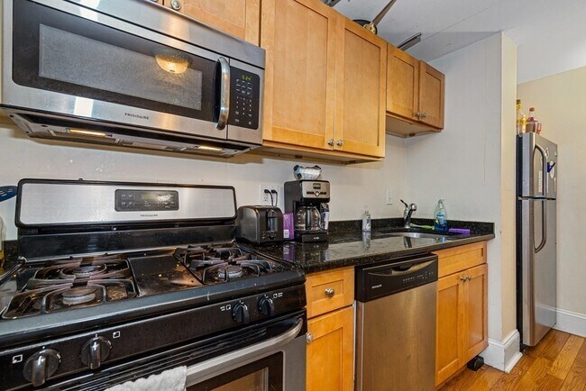 Photo - 47 Hillside St Unit #2