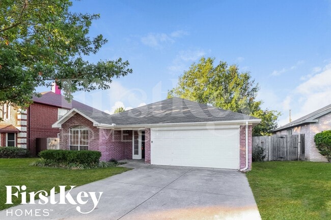Building Photo - 7956 Clear Brook Cir