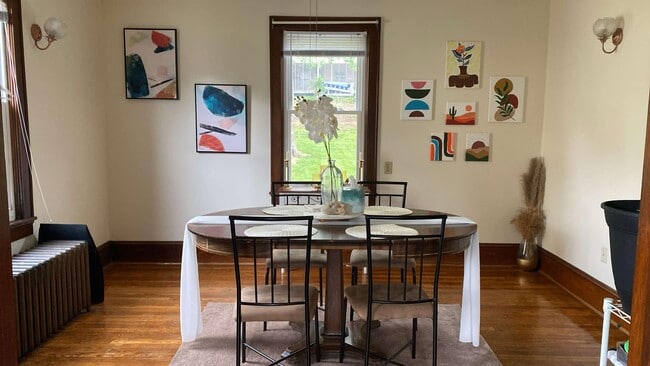 Photo - 28 N Willow St