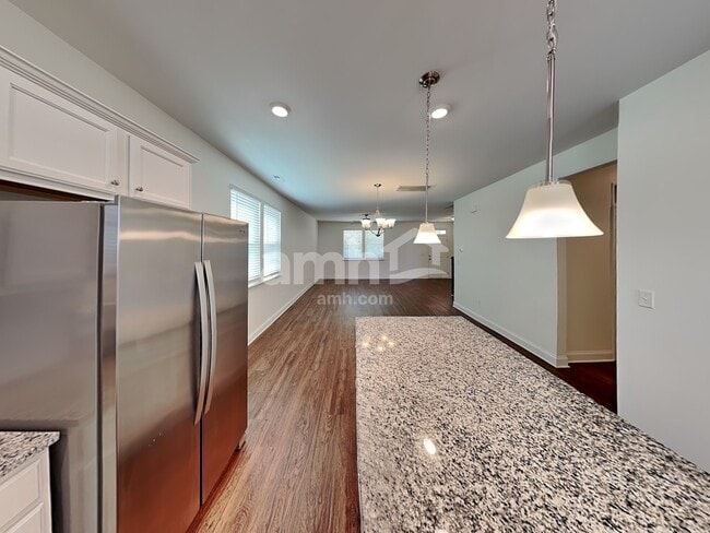 Photo - 309 Stowe Rd