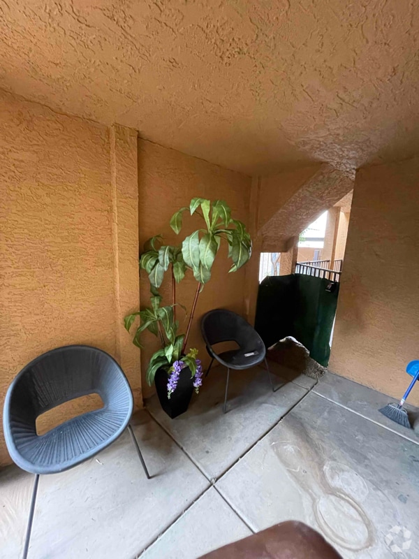 Building Photo - 1831 W Mulberry Dr Rental