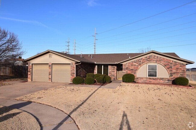 Building Photo - PETS NEGOTIABLE WITH HOMEOWNER APPROVAL!!