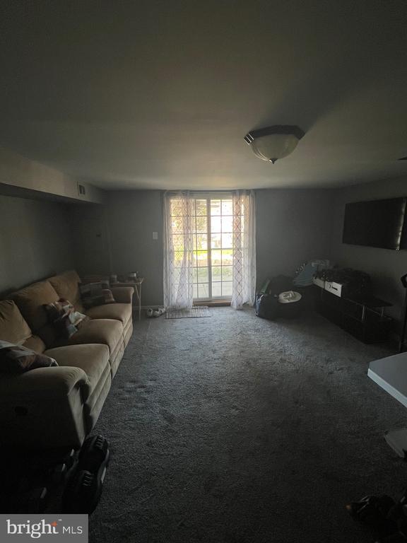 Photo - 7243 Shalkop St