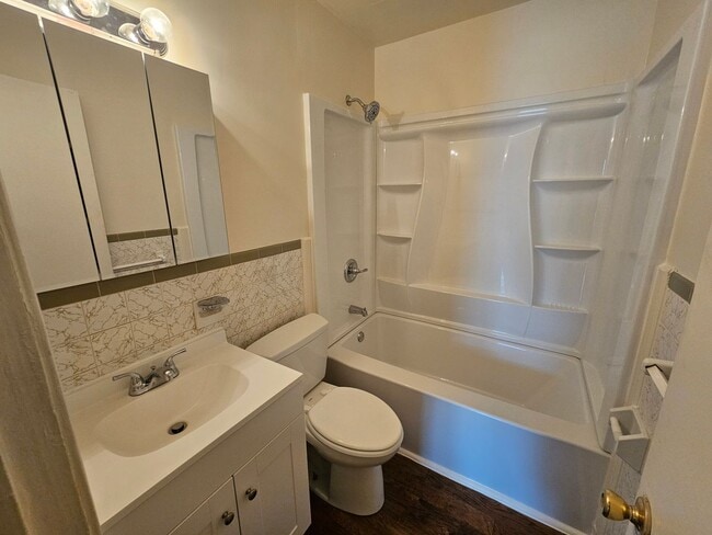 Photo - 3317 Monclair Road