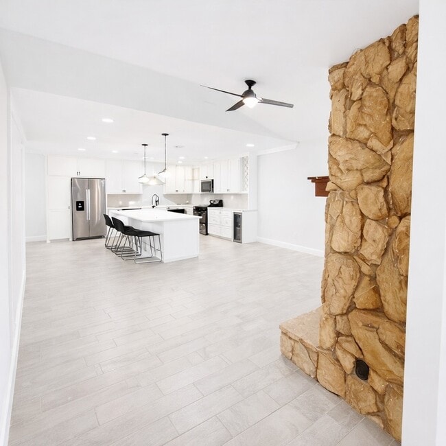 Photo - 313 Sycamore St