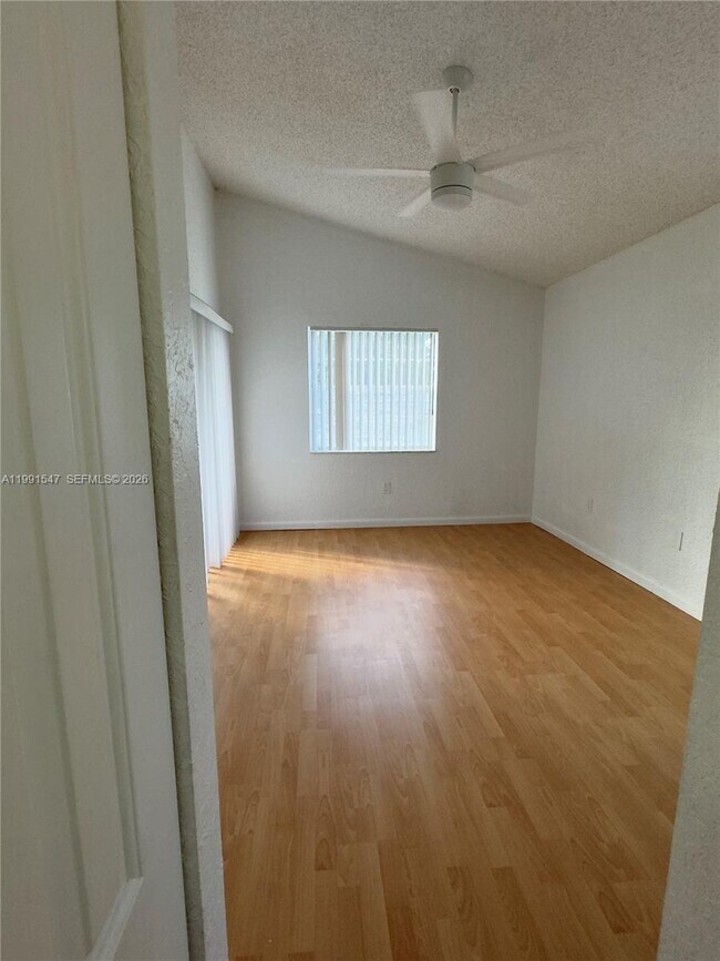 Photo - 2861 N Oakland Forest Dr Unit 301