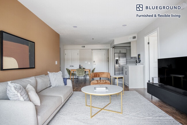 Photo - 7660 Beverly Blvd Unidad FL1-ID1100