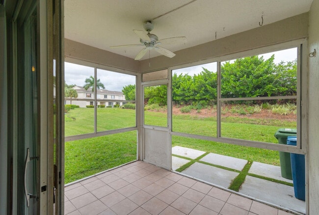 Photo - 16721 Hemingway Dr