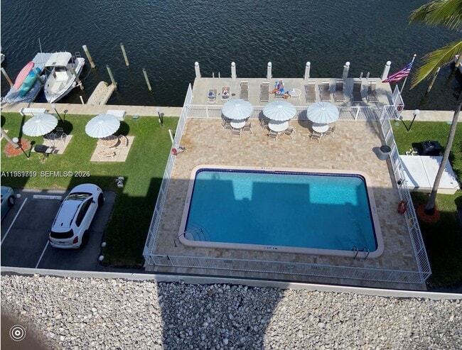 Photo - 1731 SE 15th St