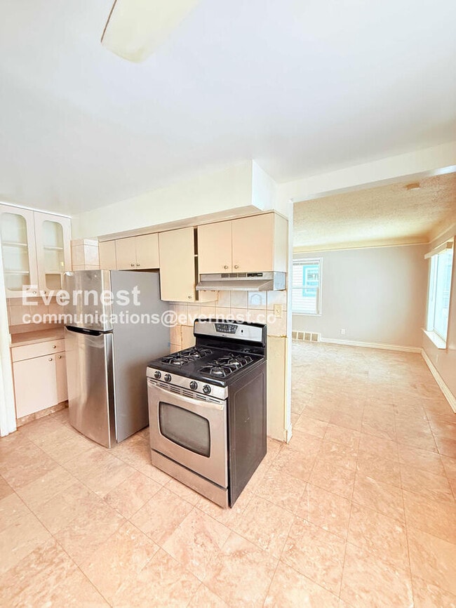 Photo - 6901 Heyden St