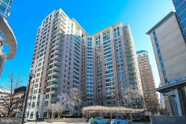 Photo - 851 N Glebe Rd Apartment Unit 211