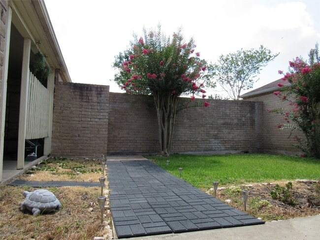 Photo - 3926 Summit Valley Dr