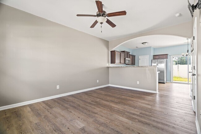 Photo - Coastal Living Meets Convenience