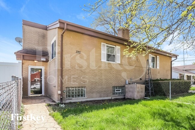 Photo - 335 E Vermont St