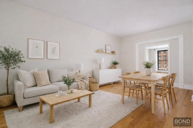 Building Photo - Two Bed/ Two Bath on Fourth Avenue