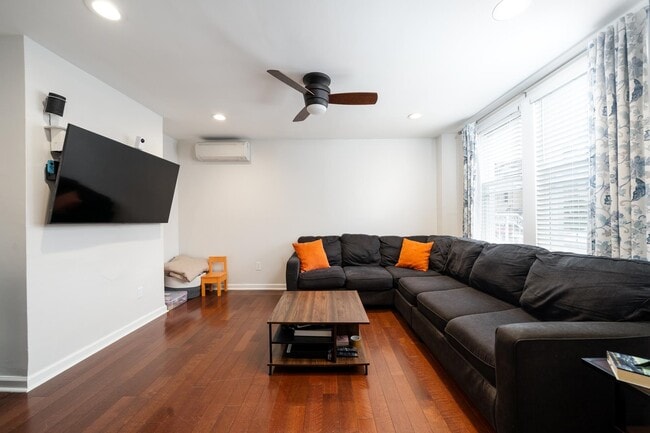 Photo - 67A Columbia Ave