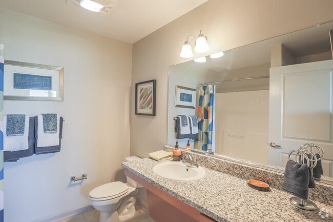 2BR,2BA,-Madison