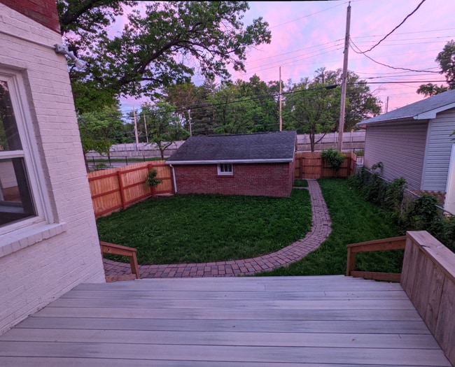 Photo - 5800 Pershing Ave