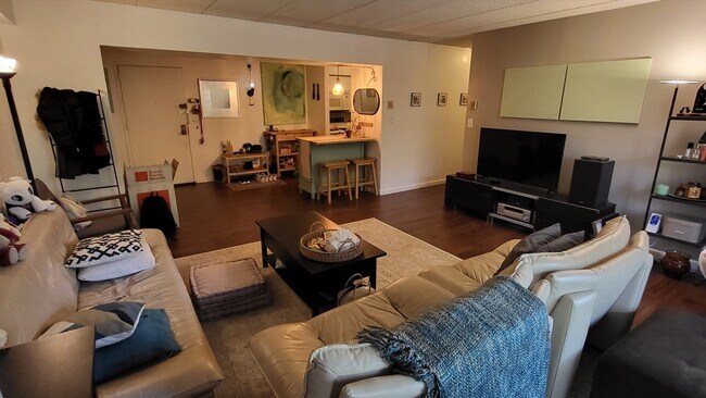 Photo - 135 Pleasant St Unidad 305