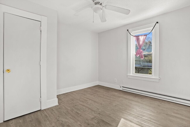 Photo - 7 George St Unit 2