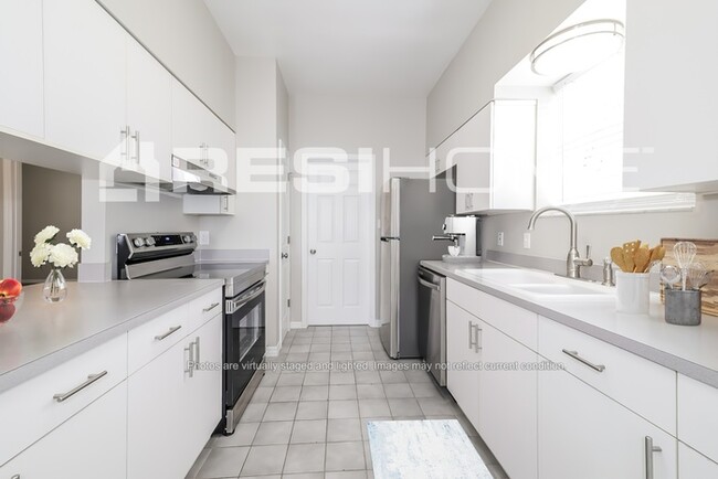 Photo - 1335 34th St NW