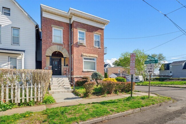 Photo - 22 Overlook Pl