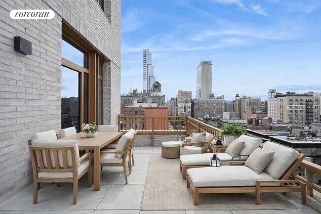 Building Photo - 218 W 103rd St