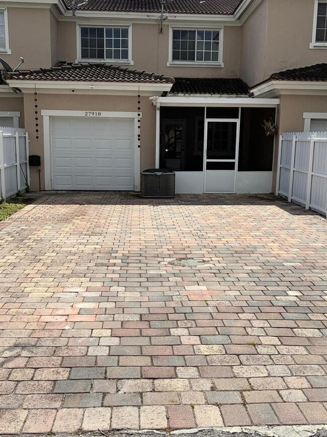 Photo - 27918 SW 140th Ave