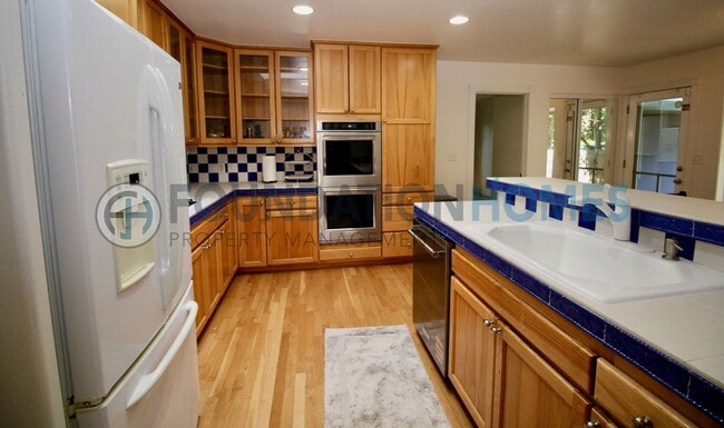 Photo - Renovated San Anselmo Home | Hardwood Floors, Private Yard & In-Unit Laundry - FOUNDATION