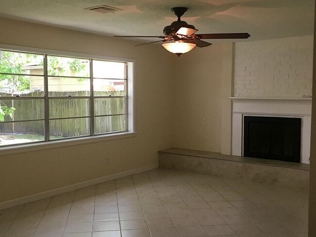 Photo - 5115 Tashkent Dr