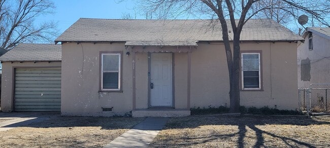 Photo - LARGE HOME QUIET STREET