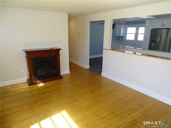 Photo - 15 Bayshore Dr
