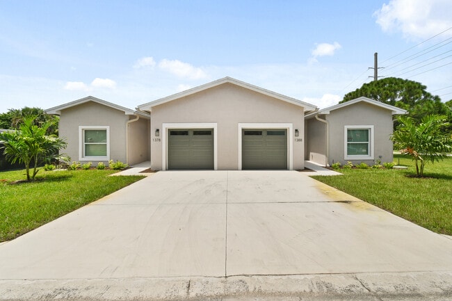 Photo - 1388 NW Charlie Green Dr