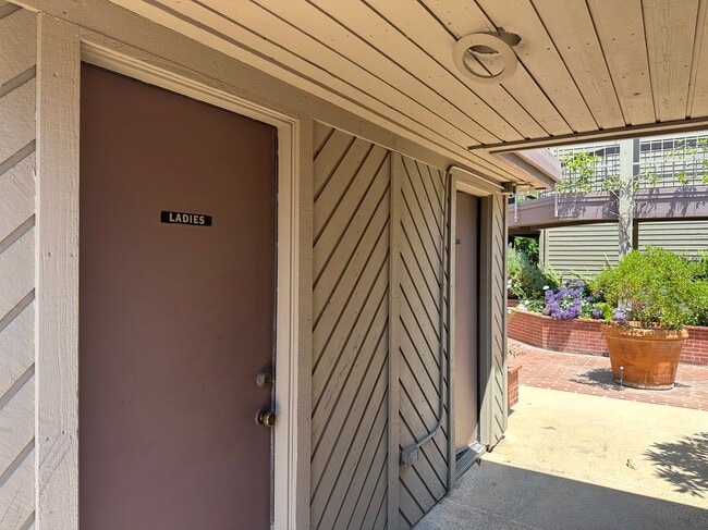 Photo - 248 W Loraine St Unit 201