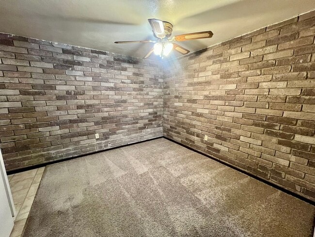 Photo - Cozy One Bedroom Apartment! Exposed Brick throughout & Laundry On-Site! Call Today! Unit 304